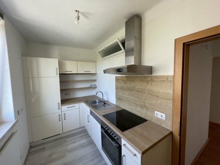Gepflegtes Zuhause! Zwei Zimmer Wohnung in Klagenfurt Thumbnail